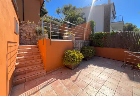 Maison 234 m² à Castelldefels