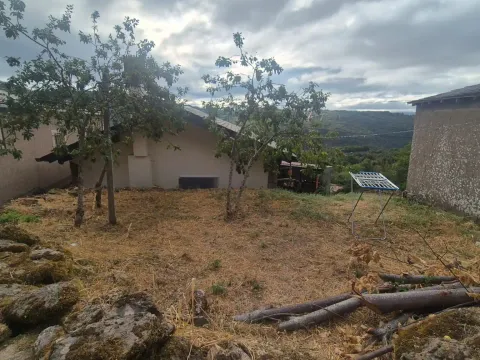 Casa de 120 m² a Viana do Bolo (3/10)