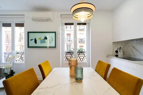 Pis de 77 m² a Madrid