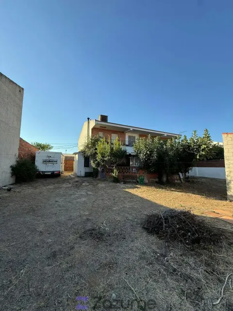 Casa de 125 m² a Cazalegas