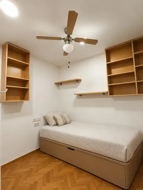 Habitación en alquiler, Barcelona (3/5)