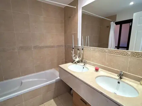 Pis de 235 m² a Estepona