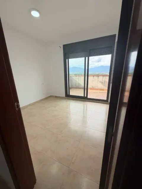Будинок 210 м² у Vallgorguina