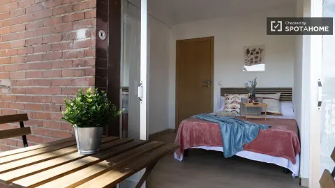 Кімната в оренду, Madrid