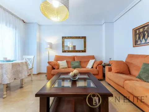 Flat 109 m² in Alacant / Alicante (2/15)