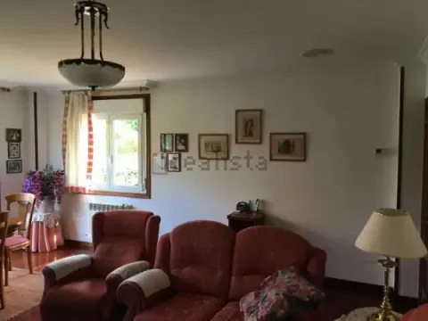 Casa de 325 m² a Santiago de Compostel·la