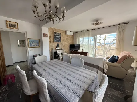 Piso de 125 m² en Roses