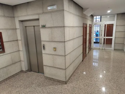 Pis de 82 m² a Ourense