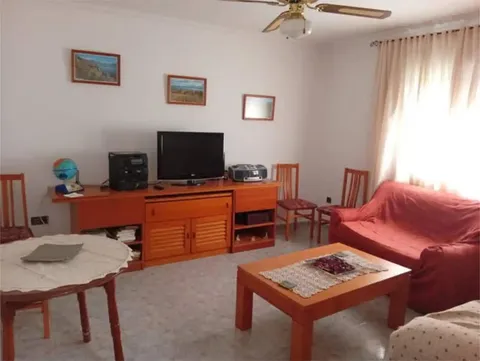 Casa de 100 m² a El Burgo
