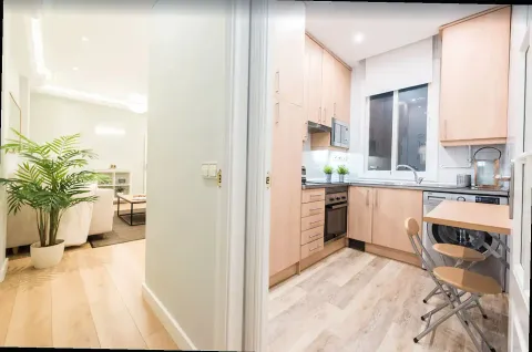 Flat 76 m² in Seville