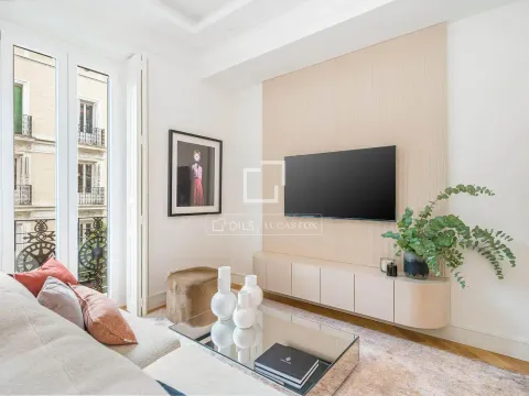 Wohnung 113 m² in Madrid