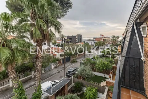 Haus 150 m² in Castelldefels