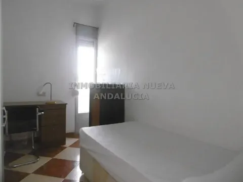 Pis de 100 m² a Almeria