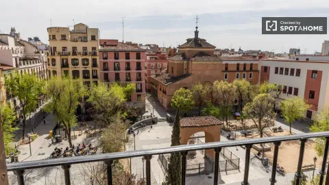 Quarto para alugar, Madrid (4/19)