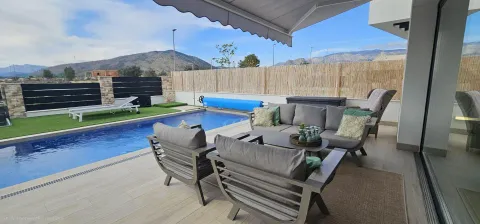House 300 m² in Finestrat