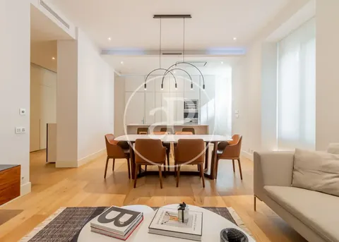 Appartamento 244 m² a Madrid
