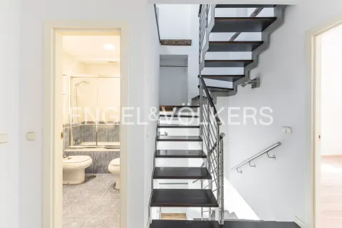 Квартира 158 м² в Мадриде