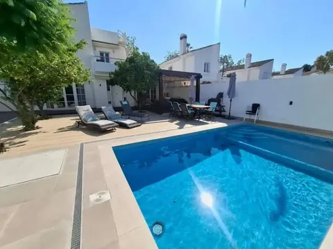 Casa de 258 m² a Estepona
