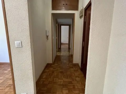 Wohnung 79 m² in Madrid