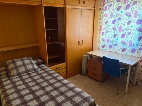 Flat 110 m² in Granada