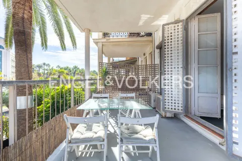 Flat 105 m² in Valencia