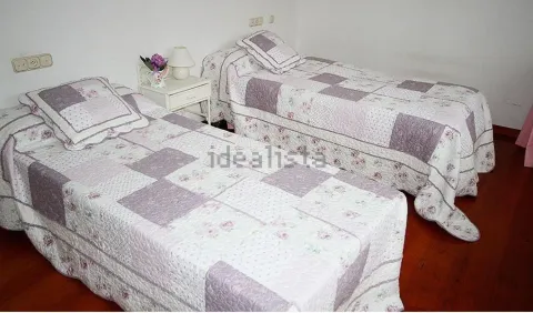 House 500 m² in Boqueixón