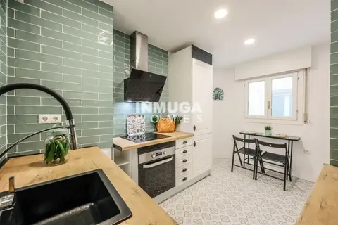 Wohnung 101 m² in Madrid
