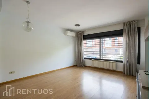 Appartamento 113 m² a Madrid (2/41)