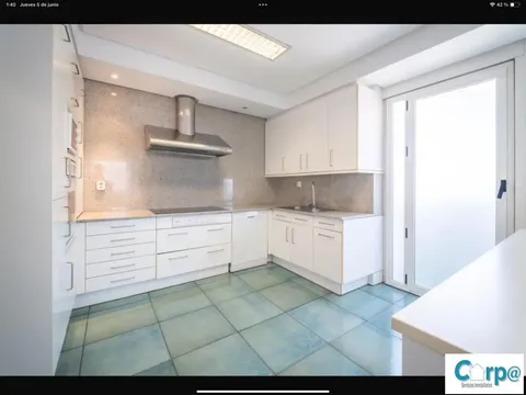 Pis de 189 m² a Pamplona