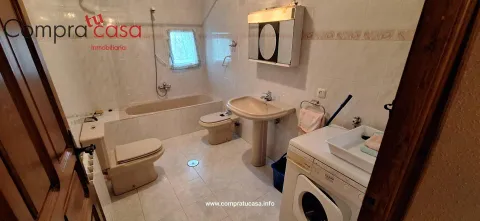 Casa de 561 m² en Espirdo