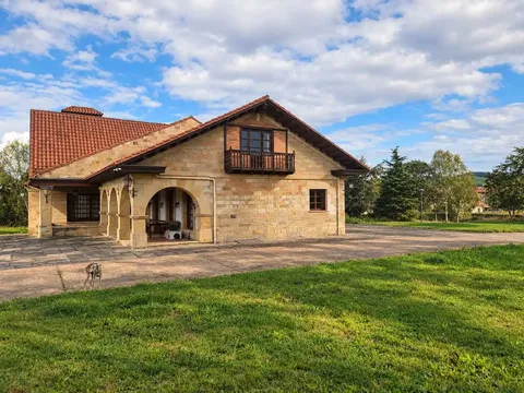 Haus 300 m² in Santillana del Mar