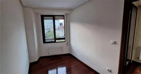 Pis de 60 m² a Ourense