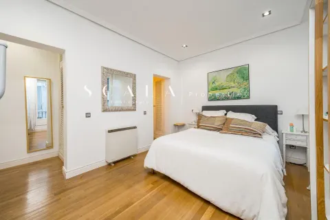 Wohnung 111 m² in Madrid