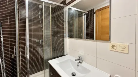 Piso de 80 m² en Vigo