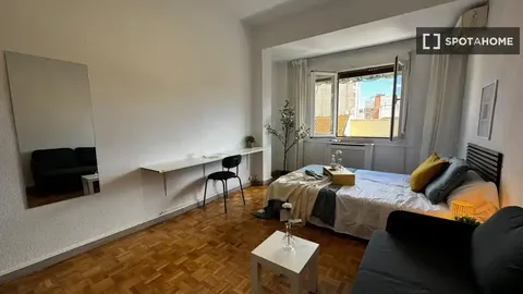 Habitació de lloguer, Madrid