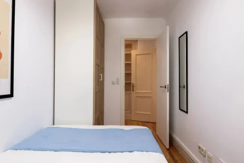 Quarto para alugar, Madrid (2/10)