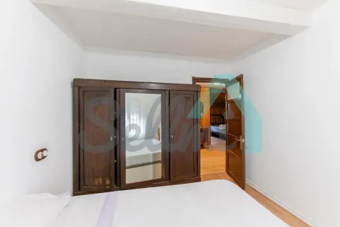 House 109 m² in Salas