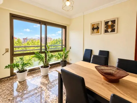 Wohnung 80 m² in Valencia (2/25)