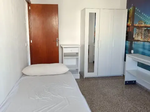 Habitació de lloguer, Palma (2/3)