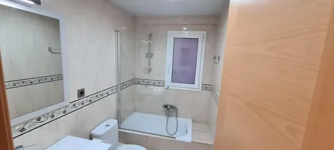 Pis de 91 m² a Sant Feliu de Llobregat