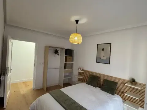Zimmer 80 m², León