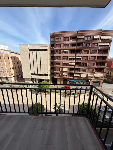 Flat 86 m² in Mislata (2/27)