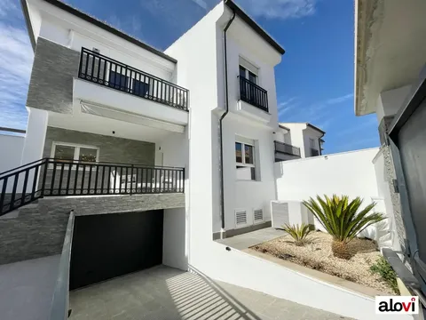Casa de 240 m² a Ogíjares