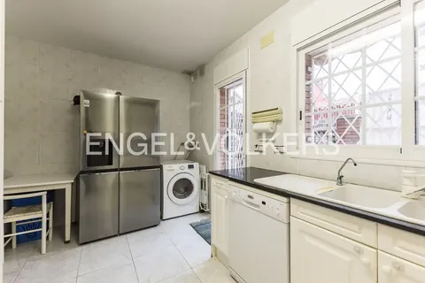 Haus 150 m² in Castelldefels