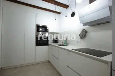 Flat 70 m² in Valencia (2/23)