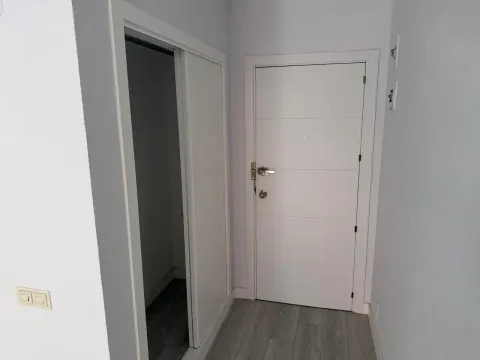 Flat 61 m² in Madrid