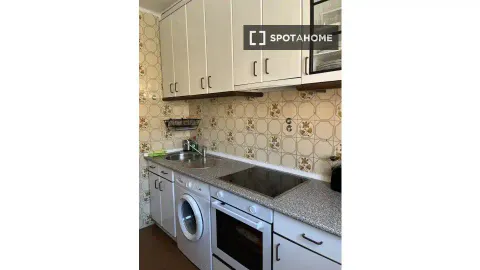 Quarto para alugar, Pamplona / Iruña