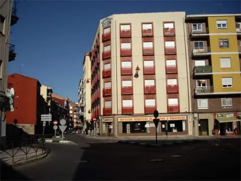 Pis de 90 m² a Lleó