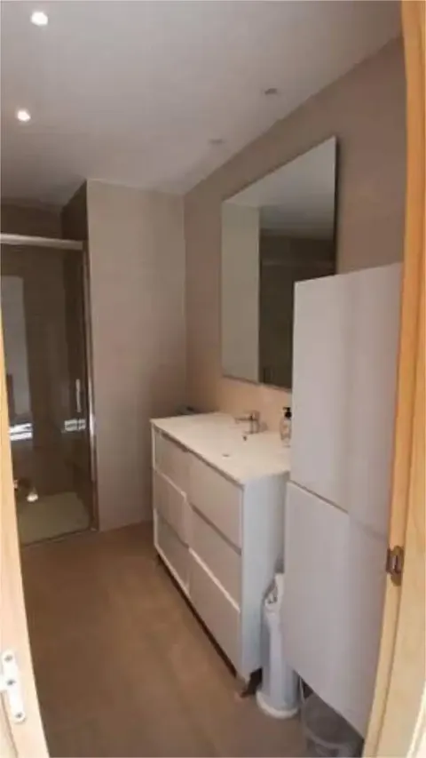 House 180 m² in Loporzano
