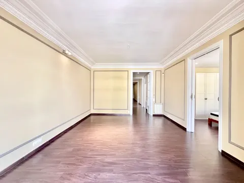 Wohnung 151 m² in Barcelona